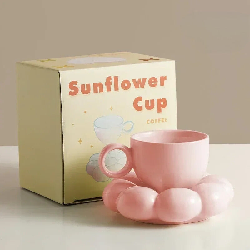 Decorative coffee cup set