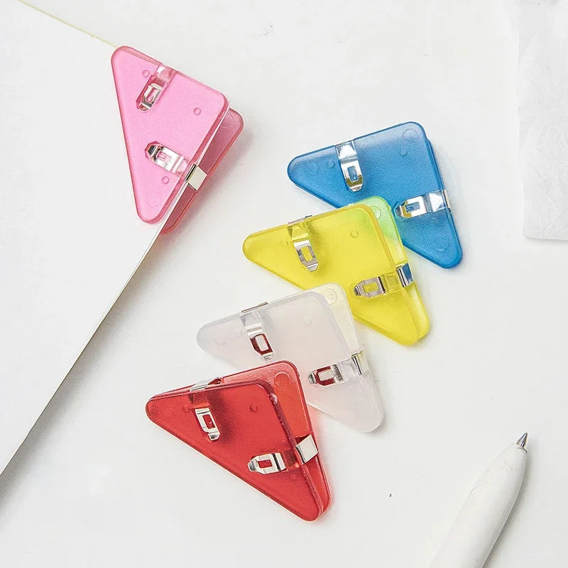 Kawaii triangular corner clips