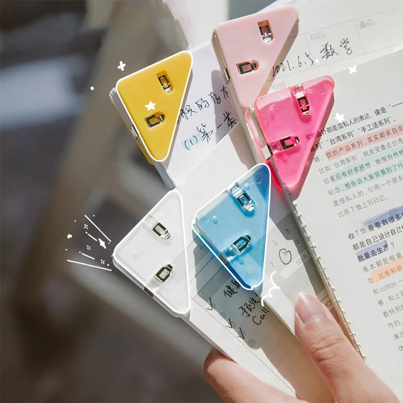 Kawaii triangular corner clips