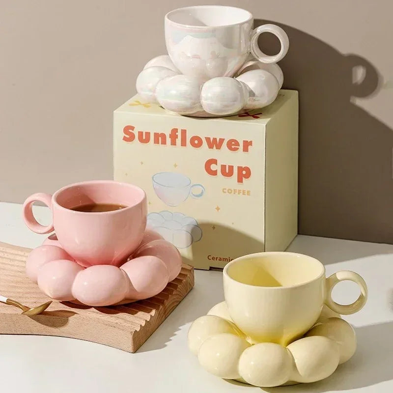 Decorative coffee cup set