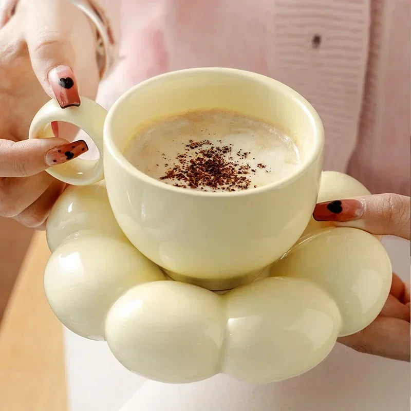 Decorative coffee cup set
