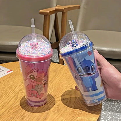 Plastikowy kubek na wodę z podwójną ścianką 