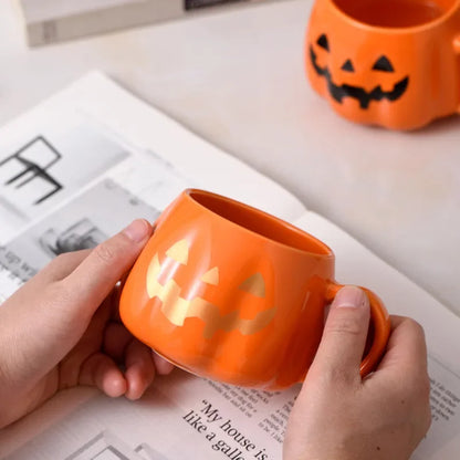 Filiżanka do kawy z ceramiki z wzorem na Halloween 