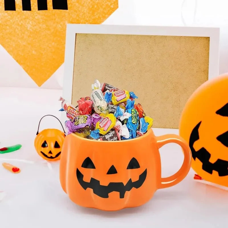 Filiżanka do kawy z ceramiki z wzorem na Halloween 